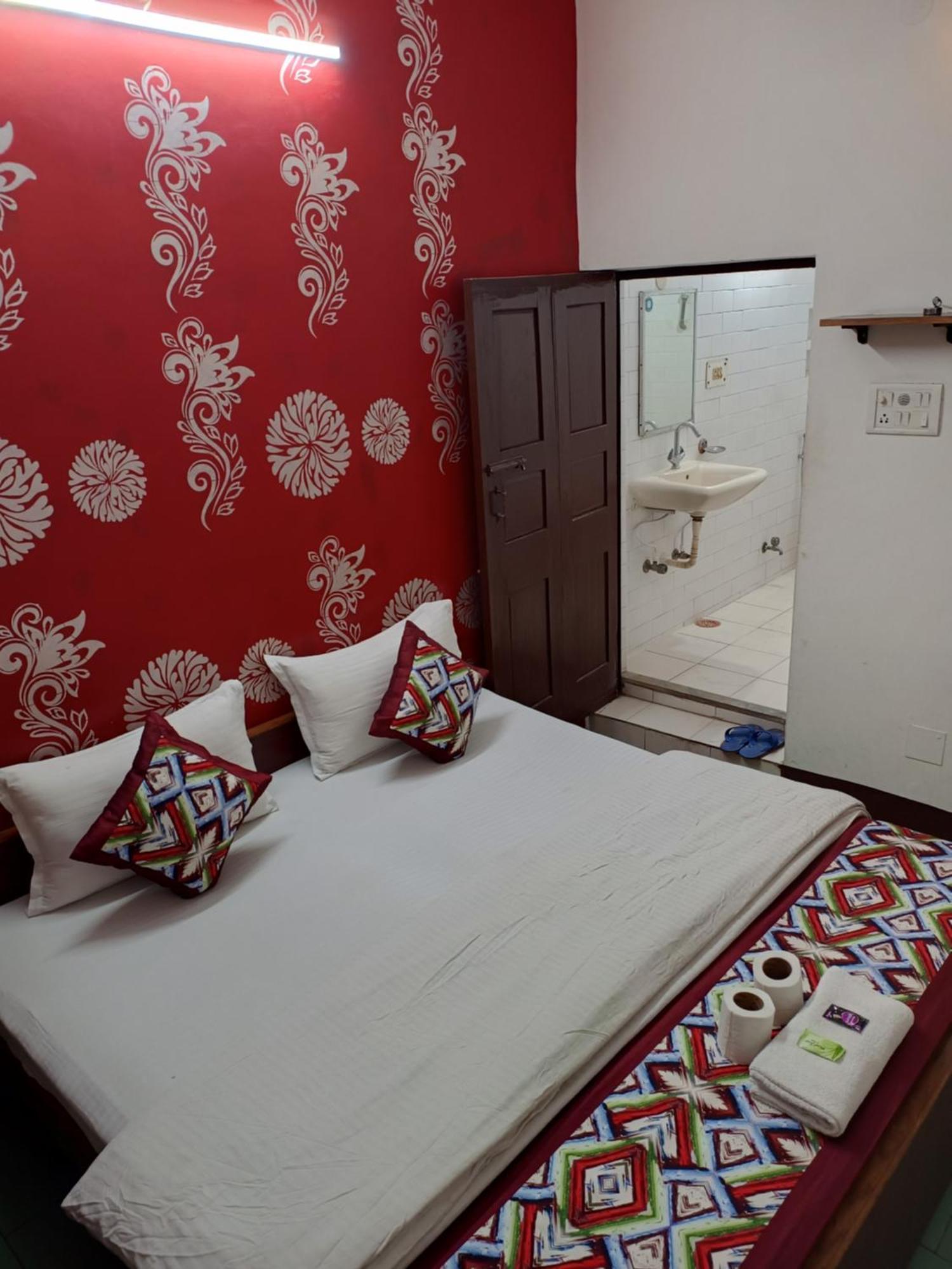 Hotel Majors Den Yeni Delhi Dış mekan fotoğraf