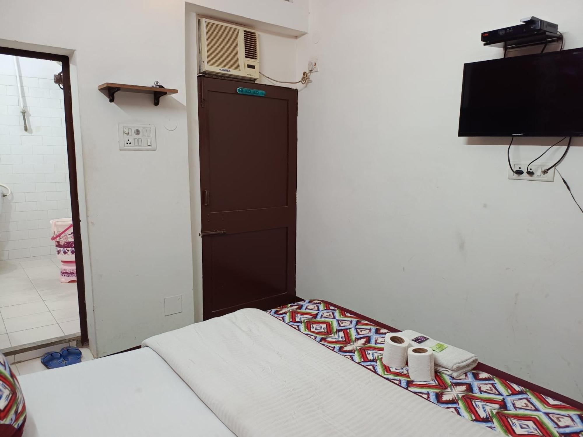 Hotel Majors Den Yeni Delhi Dış mekan fotoğraf