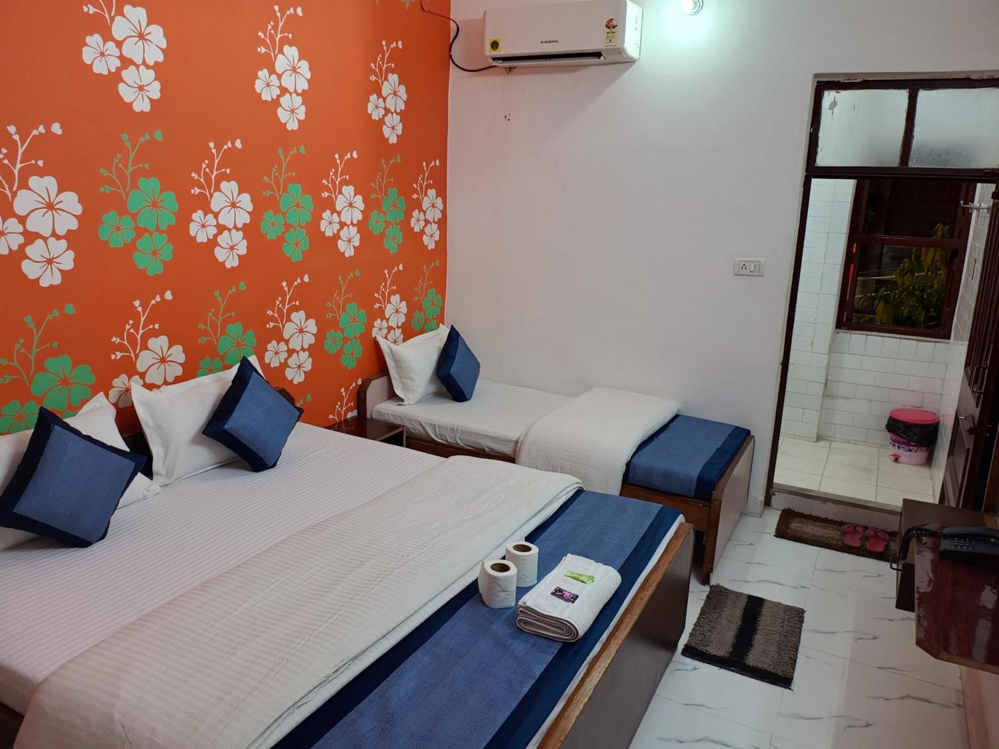 Hotel Majors Den Yeni Delhi Dış mekan fotoğraf