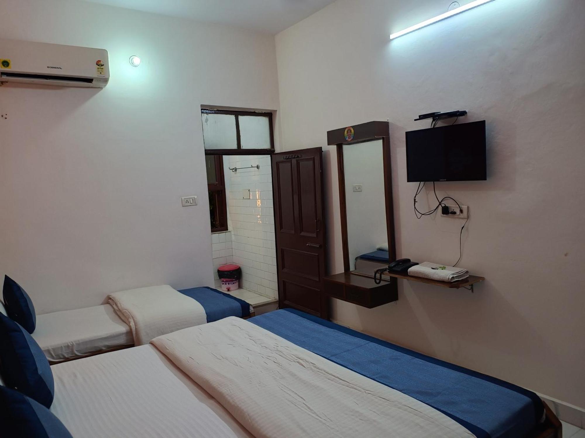 Hotel Majors Den Yeni Delhi Dış mekan fotoğraf