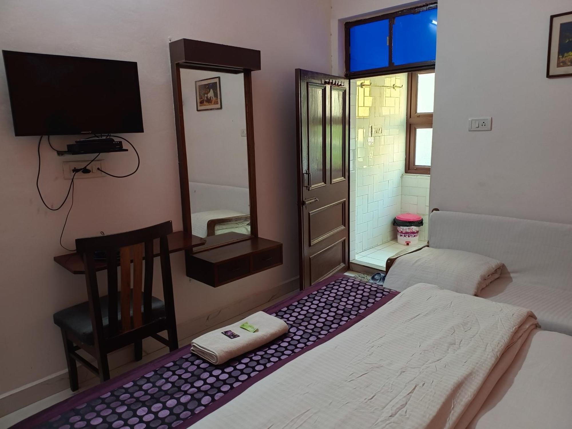 Hotel Majors Den Yeni Delhi Dış mekan fotoğraf