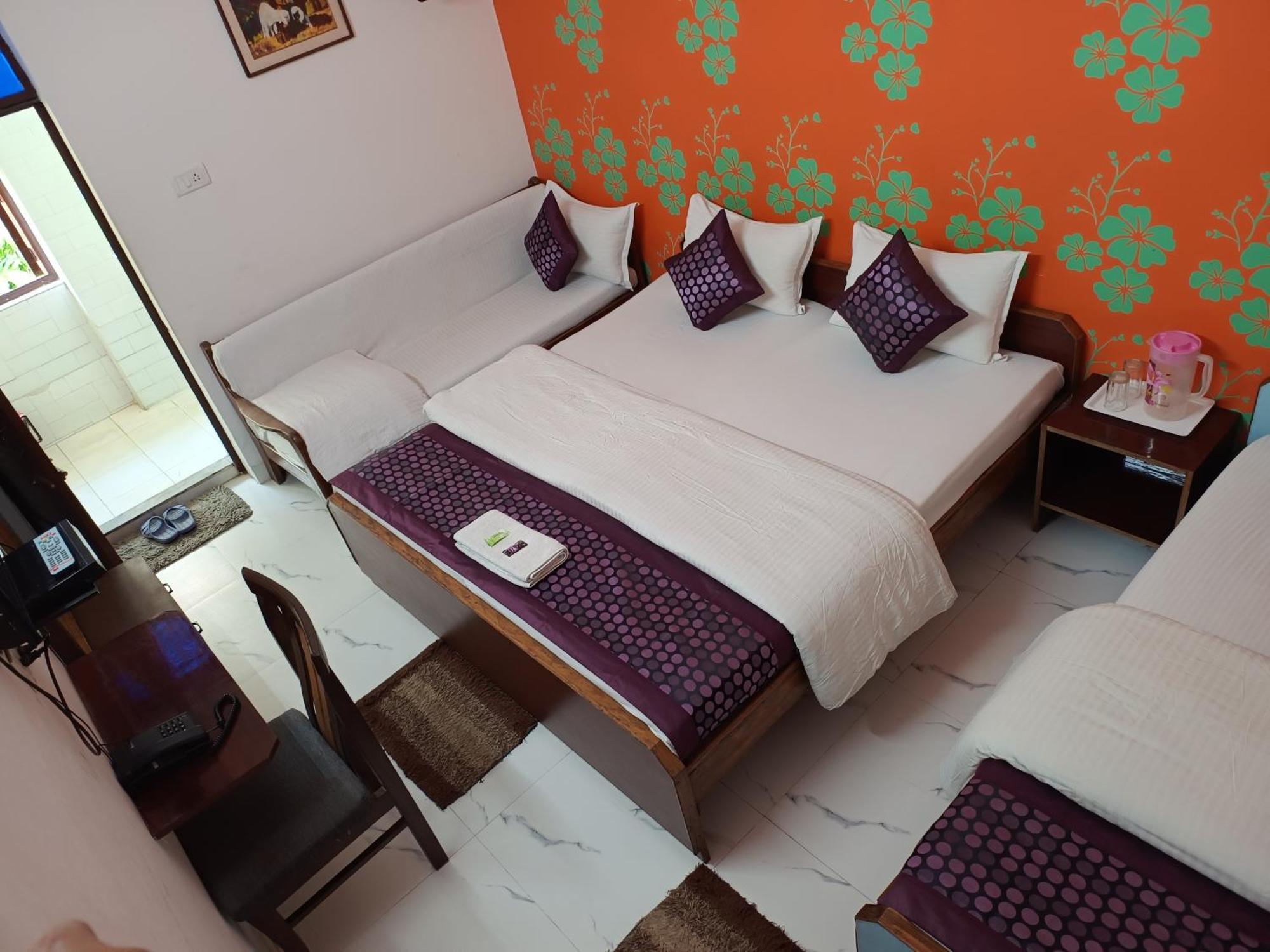 Hotel Majors Den Yeni Delhi Dış mekan fotoğraf